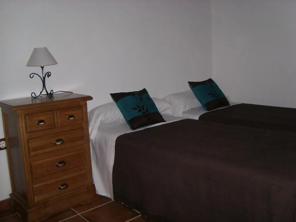 Apartament Apartamentos Victoria Bujalance